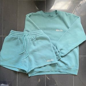 White Fox Boutique crewneck and shorts set